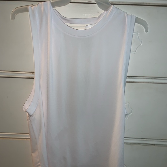 Fabletics Tops - BRAND NEW workout tank